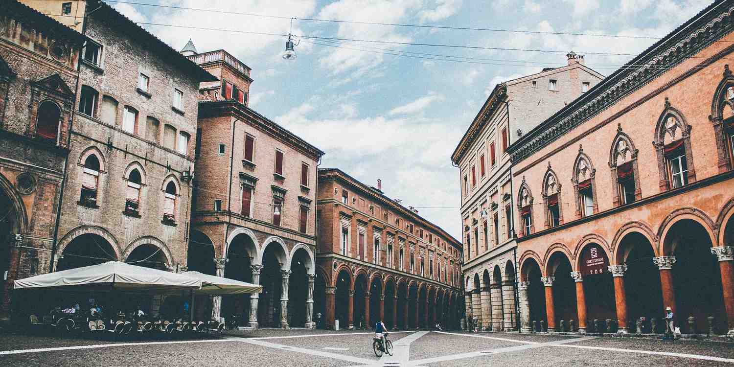 Background image of Bologna