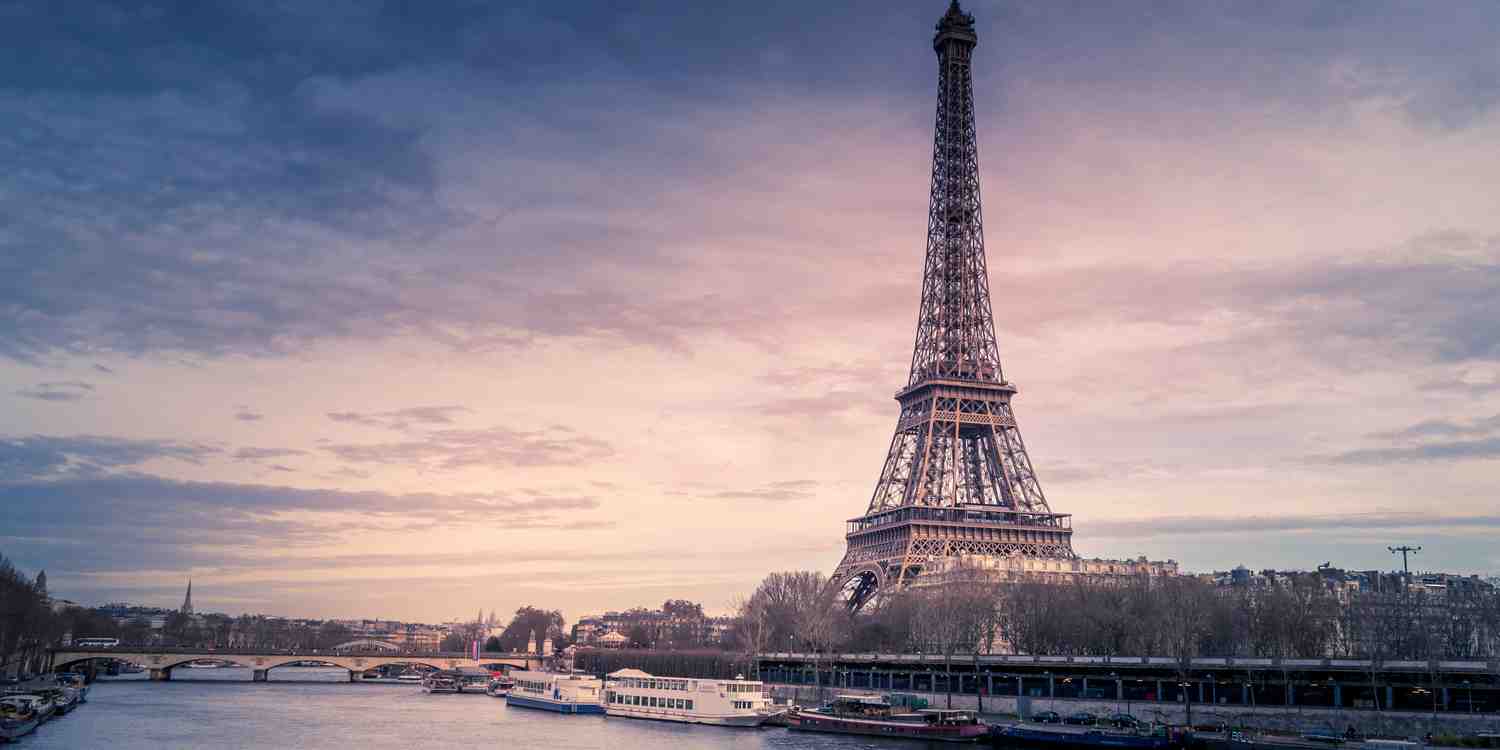 Background image of Paris