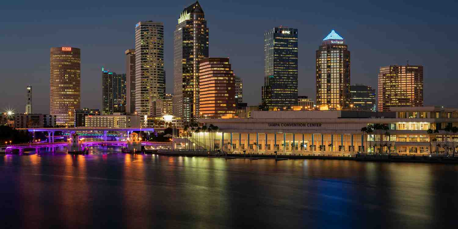 Background image of Tampa