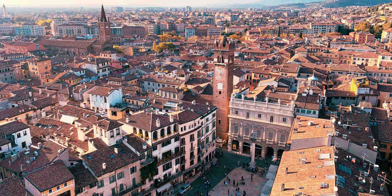 Background image of Verona
