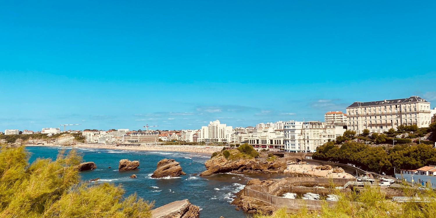 Background image of Biarritz