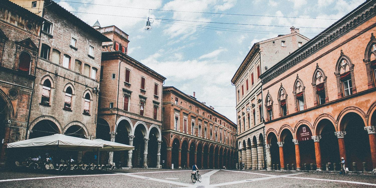 Background image of Bologna